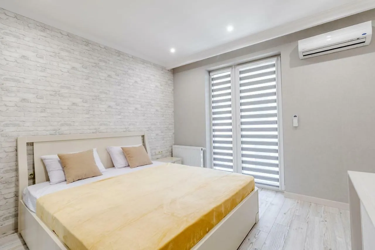 Apartment Inshiapartments On Hazova Str 3 Lviv